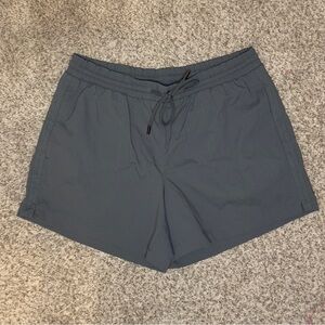 Te Verde Women's Gray Athletic Shorts